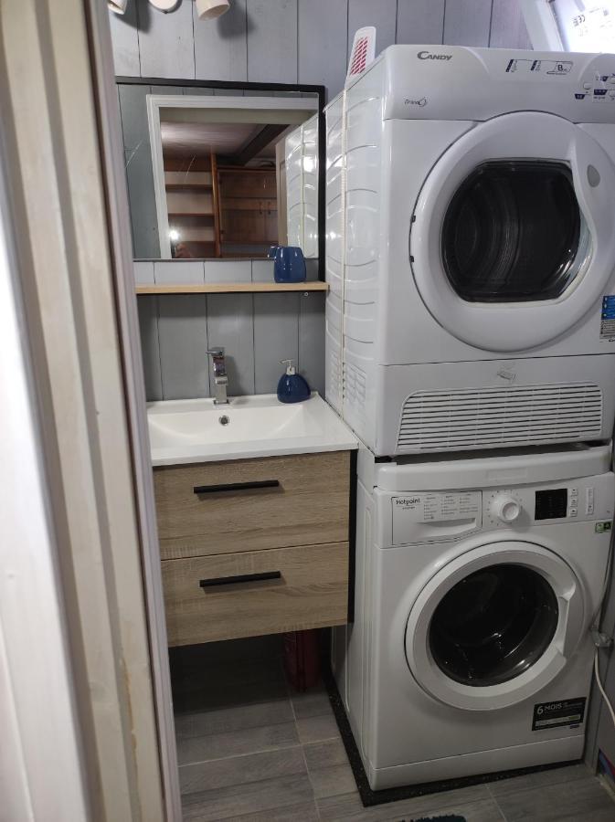 Apartamento Studio indépendant dans un maison Saint-Denis  Exterior foto