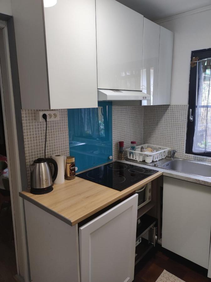 Apartamento Studio indépendant dans un maison Saint-Denis  Exterior foto